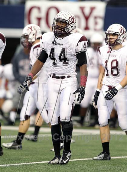 Thumbnail 1 in Cameron Yoe vs. Daingerfield (UIL 2A Division 1 Final) photogallery.