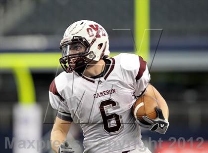 Thumbnail 3 in Cameron Yoe vs. Daingerfield (UIL 2A Division 1 Final) photogallery.
