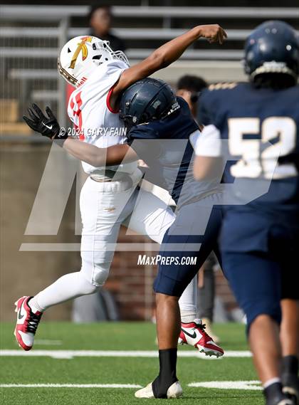 Thumbnail 1 in Chattanooga Prep vs Sequoyah (Blue Cross Bowl) photogallery.