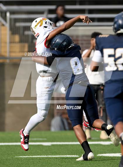 Thumbnail 2 in Chattanooga Prep vs Sequoyah (Blue Cross Bowl) photogallery.