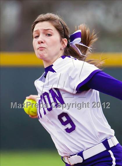 Thumbnail 1 in Tomball Memorial vs Dayton (Fort Bend Christian Classic) photogallery.