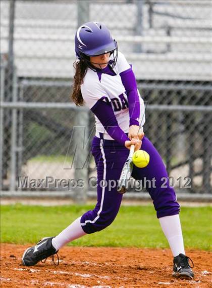 Thumbnail 2 in Tomball Memorial vs Dayton (Fort Bend Christian Classic) photogallery.
