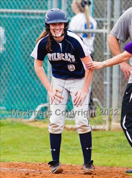 Thumbnail 3 in Tomball Memorial vs Dayton (Fort Bend Christian Classic) photogallery.