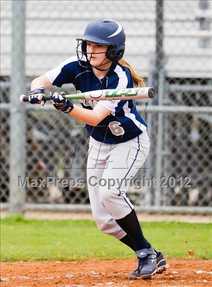 Thumbnail 3 in Tomball Memorial vs Dayton (Fort Bend Christian Classic) photogallery.