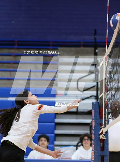 Thumbnail 1 in Trevor Browne @ Camelback photogallery.