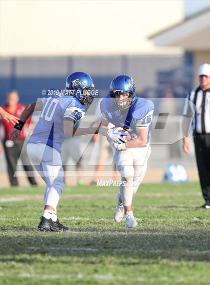 Thumbnail 2 in Frontier vs. Paso Robles photogallery.