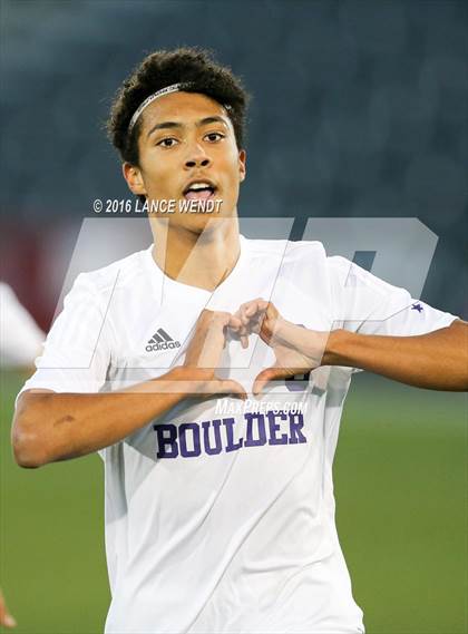 Thumbnail 2 in Broomfield vs. Boulder (CHSAA 5A Final) photogallery.