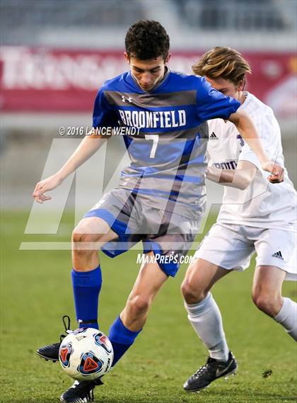 Thumbnail 2 in Broomfield vs. Boulder (CHSAA 5A Final) photogallery.