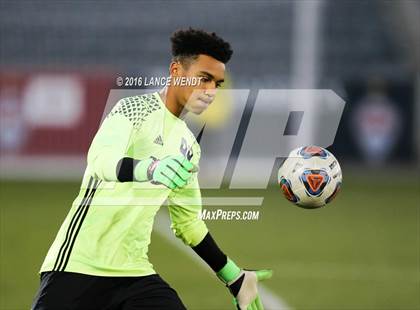 Thumbnail 2 in Broomfield vs. Boulder (CHSAA 5A Final) photogallery.