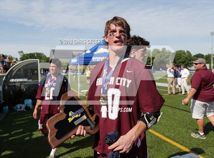 Thumbnail 2 in Victor vs. Garden City (NYSPHSAA Class B Final) photogallery.
