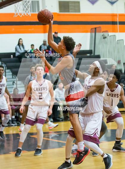 Thumbnail 3 in Dulaney vs. Boy's Latin (Oakland Mills Holiday Tournament) photogallery.