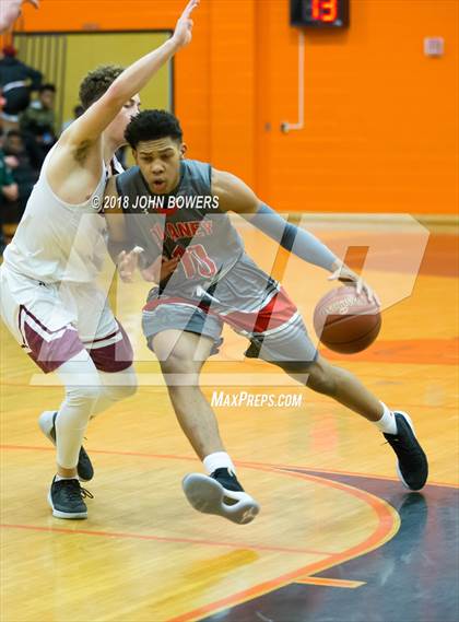 Thumbnail 2 in Dulaney vs. Boy's Latin (Oakland Mills Holiday Tournament) photogallery.