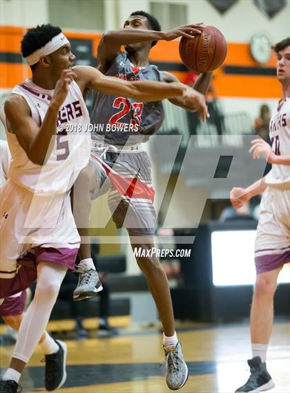 Thumbnail 3 in Dulaney vs. Boy's Latin (Oakland Mills Holiday Tournament) photogallery.