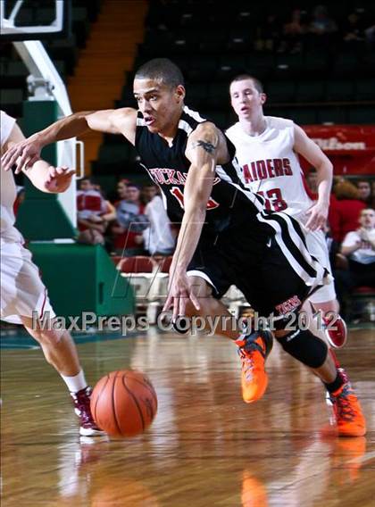 Thumbnail 3 in Mechanicville vs. Tuckahoe (NYSPHSAA Class C Semifinal) photogallery.