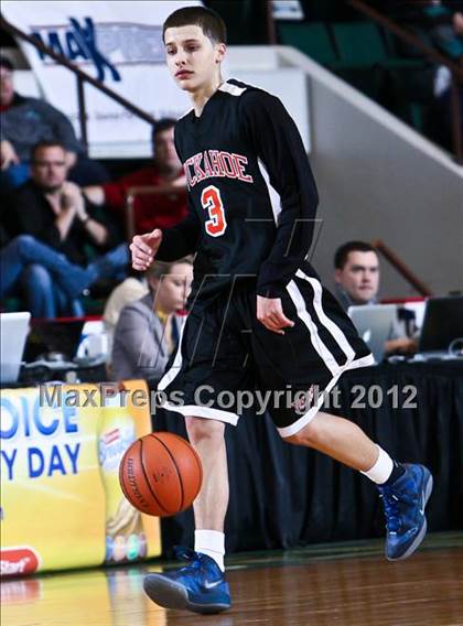 Thumbnail 3 in Mechanicville vs. Tuckahoe (NYSPHSAA Class C Semifinal) photogallery.