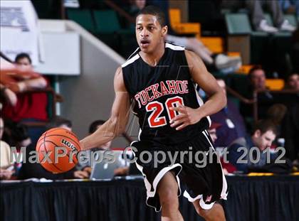 Thumbnail 3 in Mechanicville vs. Tuckahoe (NYSPHSAA Class C Semifinal) photogallery.