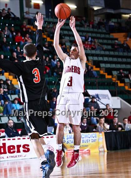 Thumbnail 1 in Mechanicville vs. Tuckahoe (NYSPHSAA Class C Semifinal) photogallery.