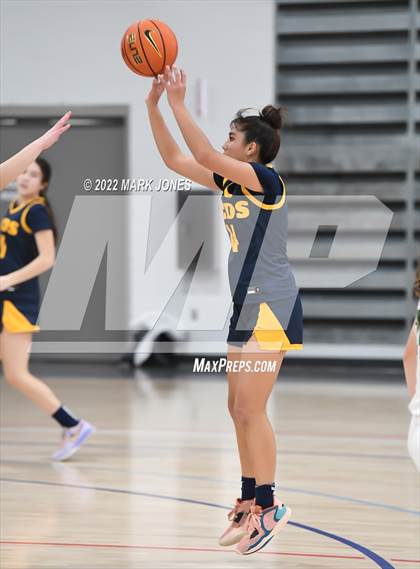 Thumbnail 1 in Phoenix Country Day vs. Colony (Nike Tournament of Champions) photogallery.