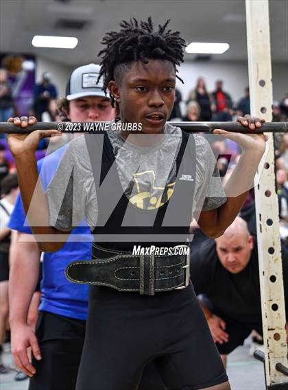 Thumbnail 2 in Hallsville Invitational photogallery.