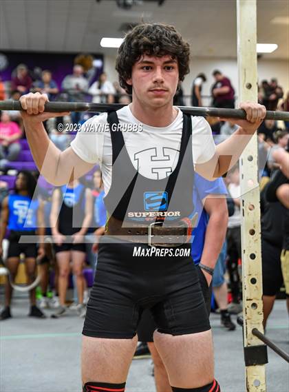 Thumbnail 1 in Hallsville Invitational photogallery.