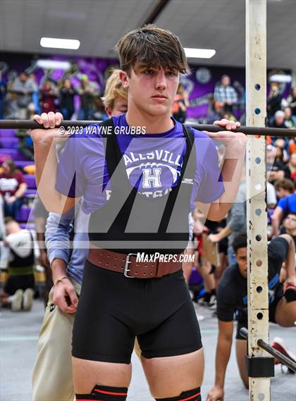 Thumbnail 2 in Hallsville Invitational photogallery.