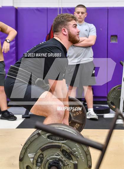Thumbnail 1 in Hallsville Invitational photogallery.