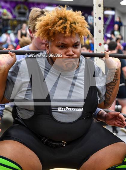 Thumbnail 3 in Hallsville Invitational photogallery.