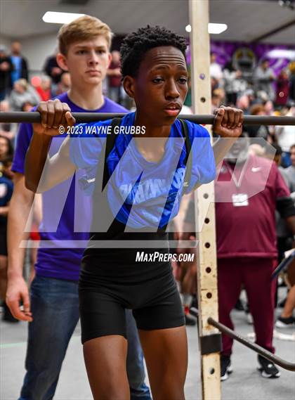 Thumbnail 3 in Hallsville Invitational photogallery.