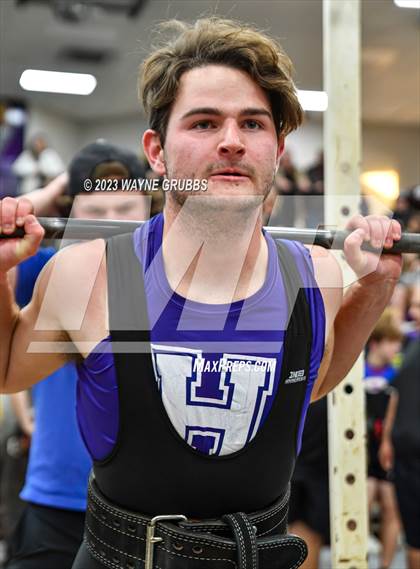Thumbnail 1 in Hallsville Invitational photogallery.