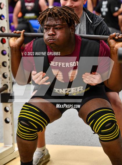 Thumbnail 3 in Hallsville Invitational photogallery.