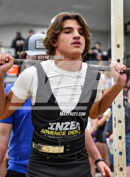 Thumbnail 2 in Hallsville Invitational photogallery.