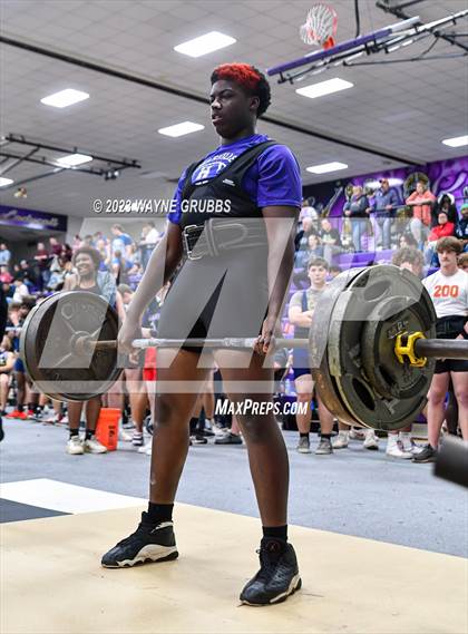 Thumbnail 3 in Hallsville Invitational photogallery.