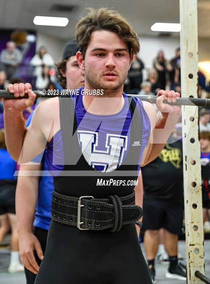 Thumbnail 2 in Hallsville Invitational photogallery.