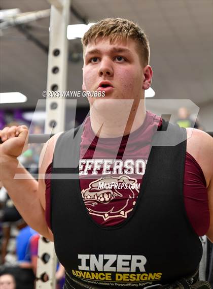Thumbnail 1 in Hallsville Invitational photogallery.