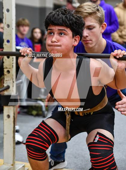 Thumbnail 1 in Hallsville Invitational photogallery.