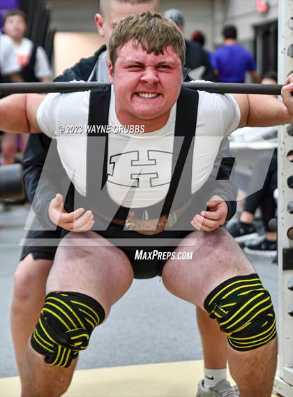Thumbnail 1 in Hallsville Invitational photogallery.