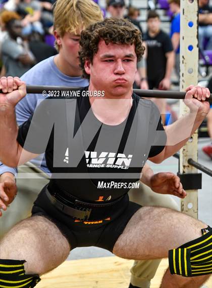 Thumbnail 1 in Hallsville Invitational photogallery.