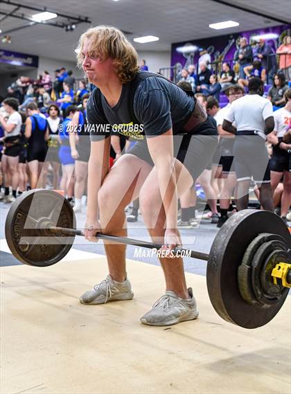 Thumbnail 3 in Hallsville Invitational photogallery.