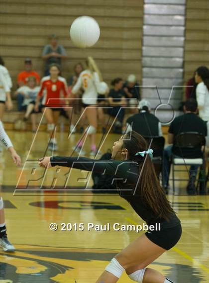 Thumbnail 2 in Basha vs Gilbert (Gilbert Invitational) photogallery.