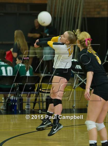 Thumbnail 2 in Basha vs Gilbert (Gilbert Invitational) photogallery.