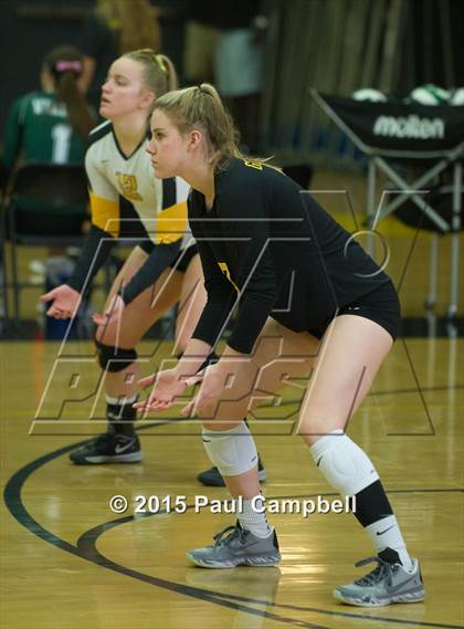 Thumbnail 3 in Basha vs Gilbert (Gilbert Invitational) photogallery.