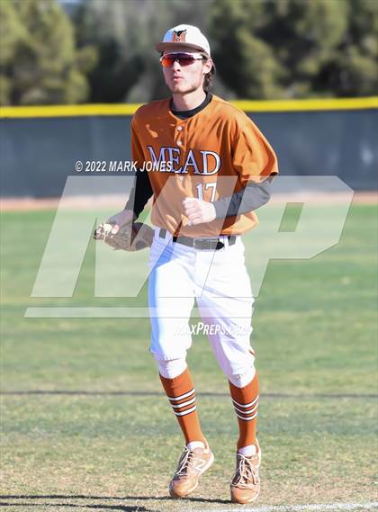 Thumbnail 1 in Mead vs. McMinnville  (Coach Bob Invitational) photogallery.