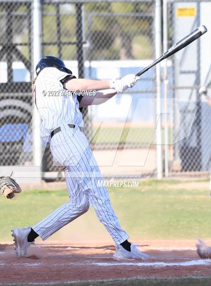 Thumbnail 1 in Mead vs. McMinnville  (Coach Bob Invitational) photogallery.