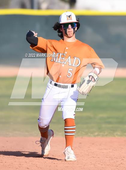Thumbnail 3 in Mead vs. McMinnville  (Coach Bob Invitational) photogallery.