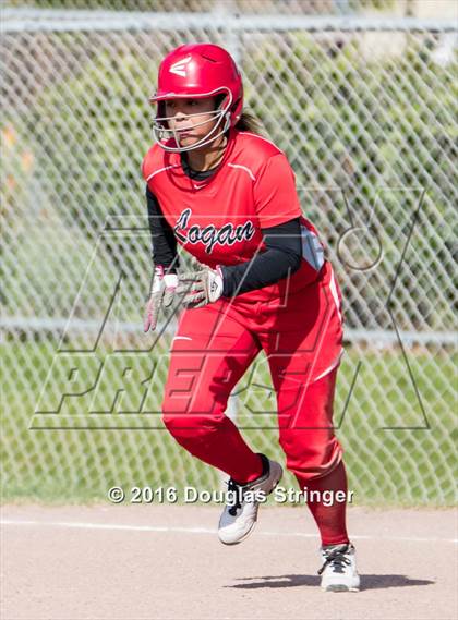 Thumbnail 2 in Moreau Catholic @ James Logan photogallery.