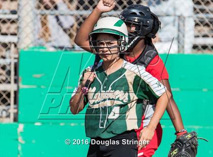 Thumbnail 3 in Moreau Catholic @ James Logan photogallery.