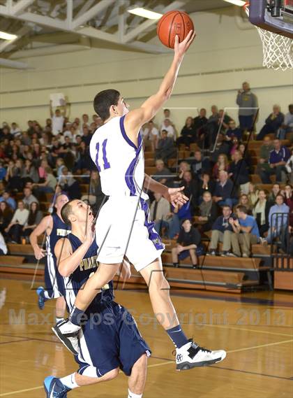 Thumbnail 1 in Islip vs Bayport-Bluepoint (Islip Holiday Tornament) photogallery.