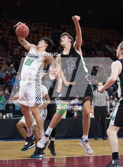 Thumbnail 2 in Overland vs. ThunderRidge (CHSAA 5A Great 8) photogallery.