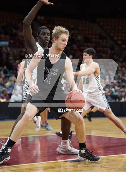 Thumbnail 2 in Overland vs. ThunderRidge (CHSAA 5A Great 8) photogallery.