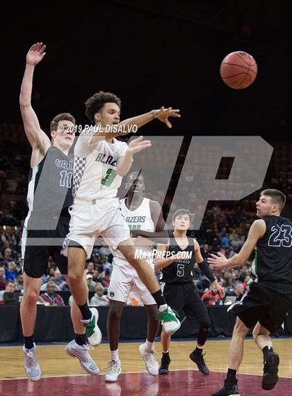 Thumbnail 2 in Overland vs. ThunderRidge (CHSAA 5A Great 8) photogallery.